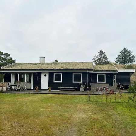 Creative Family House Near 度假居