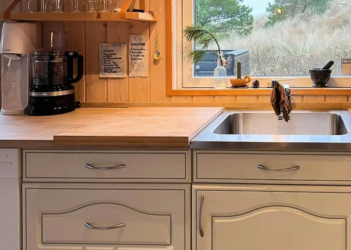 Creative Family House Near *