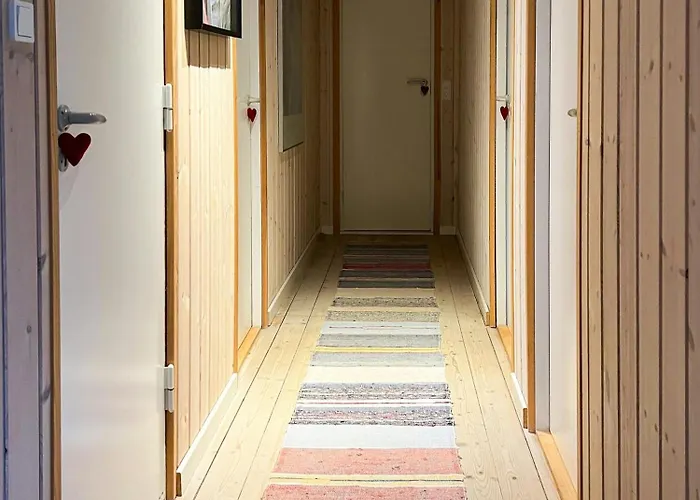 Creative Family House Near *